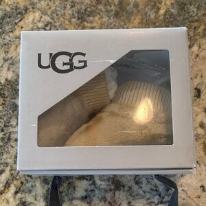 Infant UGG Cream Fuzzy Slippers